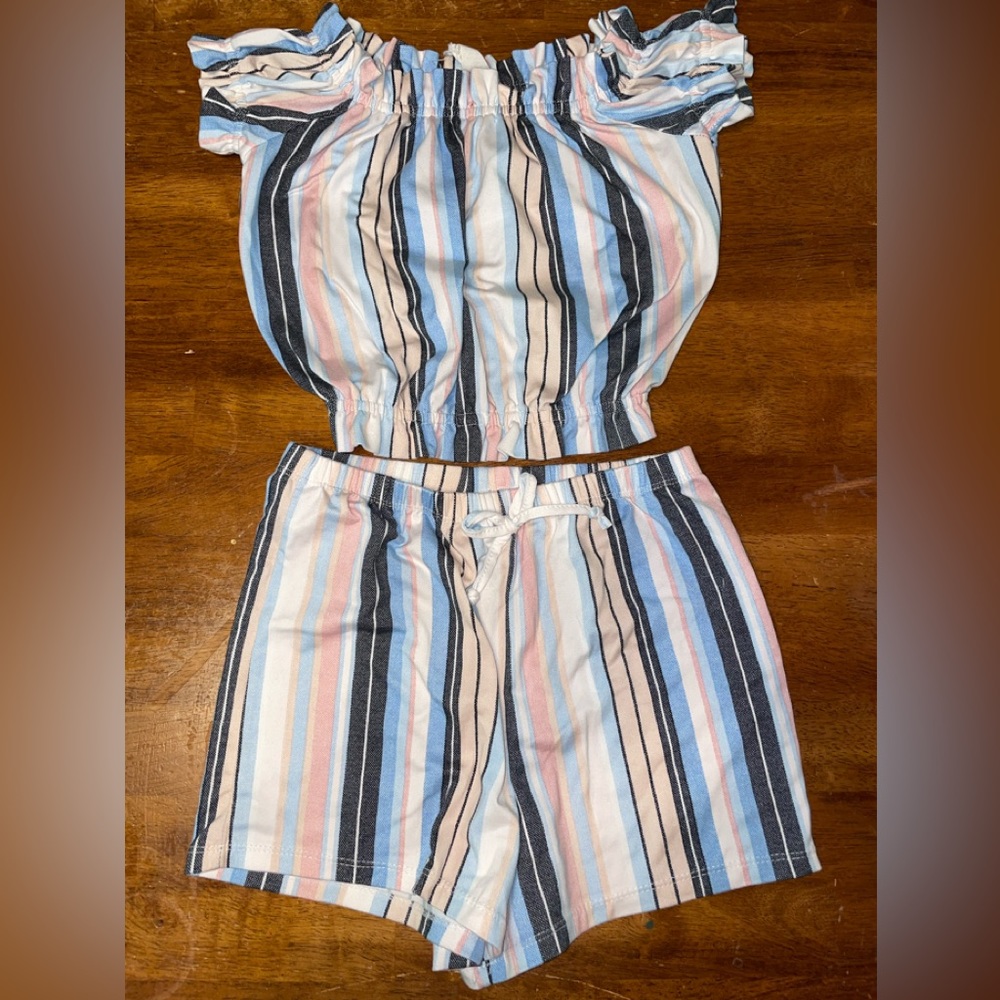 Girls crop outfit